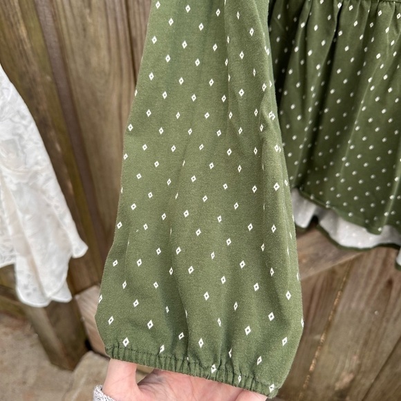 Matilda Jane Green Pin Dot Through Generations Bubble Sleeve Jersey Knit Blouse - Picture 5 of 8